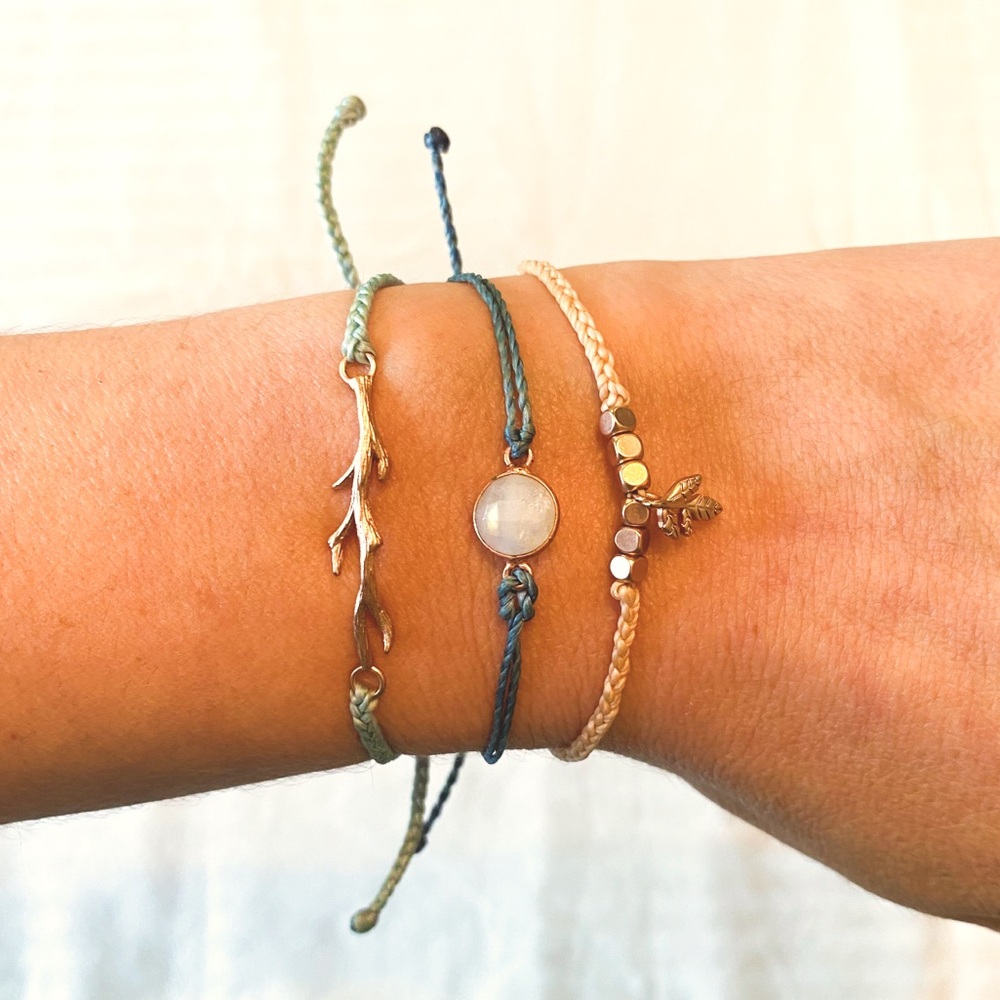 Pura Vida November 2018 “Branch Out” bracelet club set - Picture 2 of 6